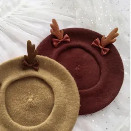 Berets Fashion Girl Antler Wool Painter Hat Vintage Deer Antlers Biscuits For Women Costume Drop