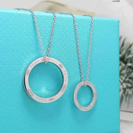 499u Pendant Necklaces Tiktok Funi Sterling Silver S925 Bare Round Ring Pendant for Men and Womens Couples Ring Simple Fashion Womens Necklace