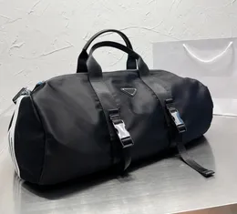 Top Quality Unisex Duffle Bag Sport Bags Fashion Black Commerce Large Capacity Handbag Solid Color Nylon Portable Handbag Travelli2096965
