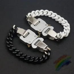 Bracelets New 1017 ALYX 9SM Bracelets Men Women Rollercoaster 1:1 Top Quality ALYX Bracelet Classic Logo Metal Chain