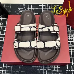 Designer-Sandalen, flache Damen-Hausschuhe mit Schnallenschuhen, hergestellt in Italien, Hakenschlaufe, luxuriöse Herrenschuhe, Gummi, Sommer, Strand, Schwarz, Beige, Größe EUR 35–45