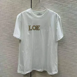 Trendy Ladies Designer T-shirt liter haftowy loes krótki rękaw biały czarny okrągły szyję modny styl 2024