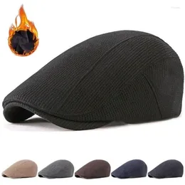 BERETS 6 TYPER Män varma 2024 Spring Autumn Winter Windproof Street Sboy Cotton Ivy Cap Golf Hats Retro Peaked Painter Caps