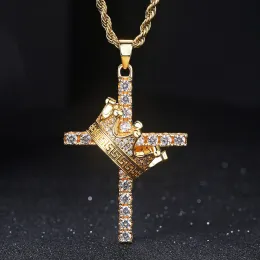 Pingentes 18k Gold Bling Zircon Diamonds Gemtones Crown Cross Royal Cool Pendnat Colares para homens Acessórios da cadeia de 60 cm