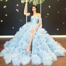 空の恋人ボールガウンQuinceanera Dress Tieresは肩の誕生日パーティーガウンフリルスウィート15ローブDEボール