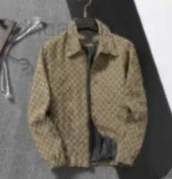 Herrjackor Designer Mens Hole Sleeves Trend Clothing Autumn and Winter Fashion Classic Retro Denim Jacket rippade stor storlek M-3XL 4OAG