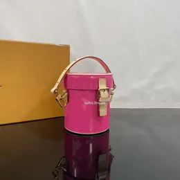 9A Bolsa de maquiagem feminina designer bolsa de luxo bolsa de lavagem carteira bolsa de ombro bolsa de maquiagem estojo de couro em relevo alça removível e alça de ombro