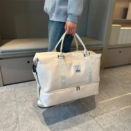 Fashionabla kortavstånd Business Travel Bag Bortabla kläder Travel Bagage Bag Stor kapacitet Yoga och fitnessväska 240109
