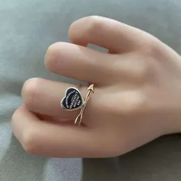 Band Tiffanyism Rings smycken T S Body Sterling Sier Love Fashion Versatile Casual Arrow Heart Piercing Womens Ring 2Z8C Terling Ier