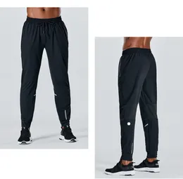 LL-C621 Erkekler Pantolon Yoga Kıyafetleri Sporunu Çalışan Erkekler Nefes alabilen Pantolon Yetişkin Spor Giyim Gym Egzersiz Fitness Fitness Giyim Hızlı Kuru Elastik Çizme