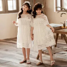 Sukienki dziewczyny wiosna lato nowe dziecięce ubrania ubrania koronkowa sukienka dziewczyna Koreańska dziecięca odzież wróżka księżniczka sukienka rodzic-dziecko Wearl2402
