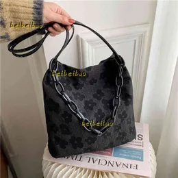 Sacos de noite Big Bag Feminino 2024 Nova Tendência Único Ombro Outono Inverno Ins Moda Lazer Estilo Estrangeiro Portátil Messenger Tote Bag Presente Mulheres Lojas