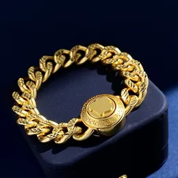 مصمم فاخر Hip Hop Gold Medusa Charm Bracelets Strice Shice Crice Chain Bracelet للنساء والرجال مادة نحاسية أنيقة مجوهرات كلاسيكية على الطراز