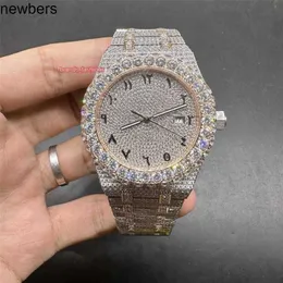 Relógio masculino de luxo Ap Diamond Diamonds Pass Test Movimento de quartzo vvs Iced Out Sapphire Novo relógio de diamante 2 tons caixa de ouro rosa numerais relógio Biger Diamond Bezel 821