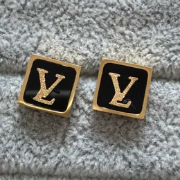 Orecchini a bottone di marca di lusso Orecchini di design da donna con lettera V quadrata in acciaio inossidabile