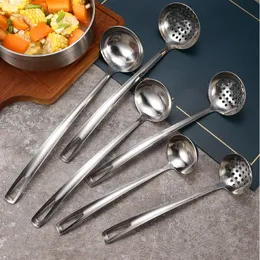 Thickened and lengthened stainless steel soup spoon with leaking spoon, restaurant hanging hot pot spoon, household kitchen cooking soup shell