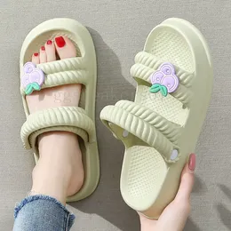 Designer Beach Slides tofflor lägenheter Kvinnor Sandaler Flip Flops Slide Mules Casual Kawaii Girls Summer Home Slide Green