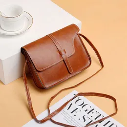 Yeni moda ucuz bayan omuz çantaları basit retro kadınlar messenger çanta düz renk all-mwch küçük kare crossbody çanta kadınlar için