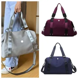 Yoga Designer Bag Portable Women's Dry Wet Separation Waterproof Large Capacity Bärande Fodral Kort avstånd Travel Bag