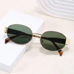 نظارة شمسية مصممة للسيدات نظارة شمسية ثلاثية النظارات الشمسية مثل Lisa Street Photo Metal Frame Flam