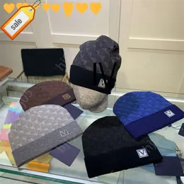 a1plaidデザイナービーニーデザイナーhats for men nited bonnets冬の帽子秋サーマルスカルキャップスキートラベルクラシックラグジュアリービーニーブラウンブラックグレーキールクア