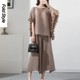 ワークドレスプリーツファッションセット2024夏の半袖トップデザインは、ゆるくてエレガントなスリムなレッグパンツ2ピースを感じます