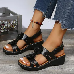 Summer Fashion Ladies Sandals Multicolor Flower Round Toe Hook&loop Platform 4600