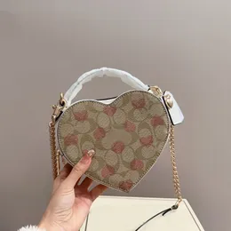 Borse a tracolla adorabili a forma di cuore di moda per le donne Borse a tracolla femminili in pelle Pu Borse a mano casual vintage Frizione Hobo Borse in vera pelle Colori multipli