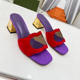 Lyxbroderad tyg Slidslippare Designer Slides för kvinnor Summer Beach Walk Sandaler Fashion Low Heel Flat Slipper Shoes Storlek 36-44