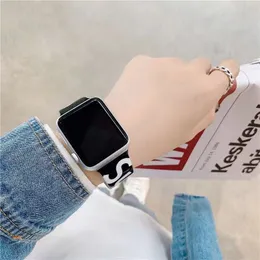 Amazing WatchBand Straps Apple Watch Band 38mm 40mm 41mm 42mm 44mm 45mm 49mm Luxury Hi Quality Designs Watchband Iwatch 8 7 6 5 4 Silikon med boxförpackningskvinnan Man