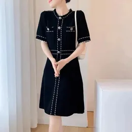 Summer French Elegant and Elegant Slim Fit Show Knitted Dress Womens O-neck High Waist Short Sleeve Sweater Party Ladies 240223