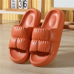 Designer Slides Uomo Donna Pantofole Sandalo estivo Scivolo da spiaggia Piattaforma piatta Donna Bagno Scarpe da casa Infradito Pantofola causale a righe Scarpe da dormitorio Scarpe antiscivolo 06