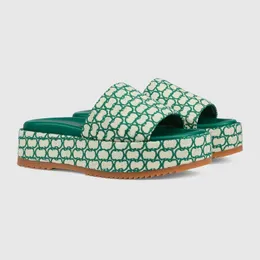 Kvinnors plattform Slide Sandal Mid-Heel Designer Slippers Women Summer Beach Slide On Sandals Peep Toe Mules Ivory Green Fashion Letters Canvas Jacquard Peep Toe Shoes