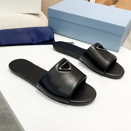 Black Leather Slides Thong Designer Slipper Flat Sandal House Flip Flops Pool Mule For Woman Fashion Bottom Summer Beach Slider