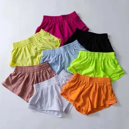 2024 LULULEMENI HOTTY HOT LOW-RISE FANDE KORT 2,5 "Lätt nät Running Yoga Inbyggda liner Shorts Zipper Pocket Reflective Detail Athletic 666fff