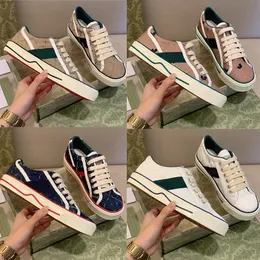 Designer tennis 1977 sneaker basse per uomini donne in tela scarpe casual con suola ricamata in gomma e stile senza tempo per allenatori all'aperto