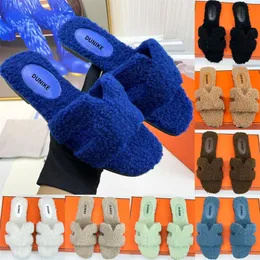 Kvinnors designer tofflor päls glider sandaler djup blå marin vit svart khaki mint chokladkvinnor avslappnad toffel lyx glid solida platta sandal klassiker skor