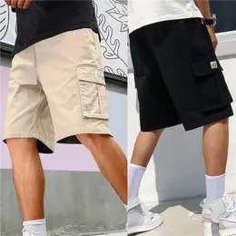 Nya sommarmens fraktshorts med flera fickor Solid Color Casual Straight Shorts Fashionable Mens Quick Torking Sports Shorts 240223