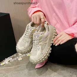 Designer Balencigs Fashion Casual Shoes Roller Skates Tired durian soles 2024 thick soles increased height versatile sports couples tank dad trendy shoes JLUH