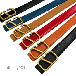 Valentino Belt Designer toppkvalitet Litchi Grain Luxury Leather för mode med V Buckle Man Orange Woman Antique Gold Belt Jet7 Znwg Znwg