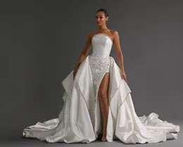 2024 Modern Luxury Perle Macchia Abiti da sposa a sirena con coda staccabile Applicazioni 3D-floreali In rilievo Spacchi alti fino alla coscia Abiti da sposa Abiti da sposa