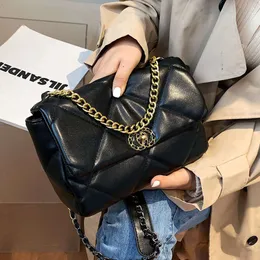 luxery Designer Bag high quality Leather Women Bags chaneles Fashion Versatile Classic Chain chanei Small Lingge luxurious Shoulder Crossbo