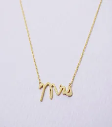 30pcs English alphabet initials MRS madam Mrs Necklace Small Stamped Word Initial Necklace Tiny Love Alphabet Letter Necklaces6886598