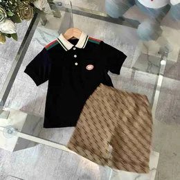 Tute da bambino di lusso per bambini, tute casual, set di magliette estive, taglia 100-160, per bambini, maniche corte e pantaloncini stampati con lettere a griglia 24Feb20