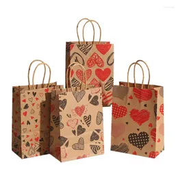 Opakowanie prezentów 12/24pcs Kraft Paper Love Heart Bags z uchwytem Walentynki Favor Shopping Packaging Bag Wedding