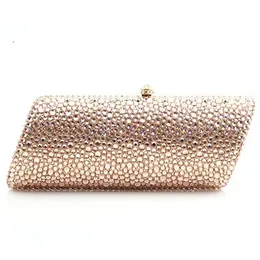 Presentförpackning Kvinnor Guldgrön vitrosa röda kristallkvinnor Kvällspåsar Stones Beaded Wedding Clutch Bridal Diamond Minaudiere Purse 240223