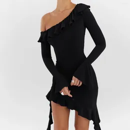 Lässige Kleider Elegante Rüschenkante voller Aufflackernhülse Mini Sommer Damenkleid Schräghals Slim Sexy Rückenfrei Hohe Taille für Frau