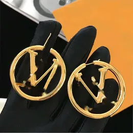 2024 Luxury Stud big gold hoop Earring for lady women orrous girls ear studs set Designer Jewelry earring Valentines Day Gift engagement for Bride