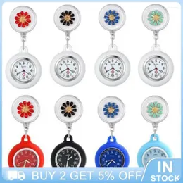 Pocket Watches Silicone Nurse Portable Colorful Watch Round Dial Dial Infällbar bröstkvinnor Quartz Hållbar