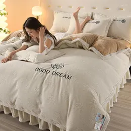 寝具セットミルクベルベットベッドスカート厚い冬のサンゴ両面カバー